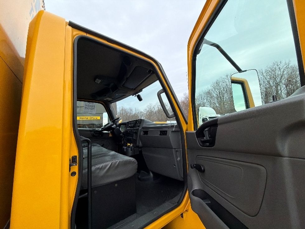Medium Duty Box Truck-Light and Medium Duty Trucks-International-2021-MV607-Belcamp-MD-227,770\n\t\tmiles-$ 35,750 - Image 20