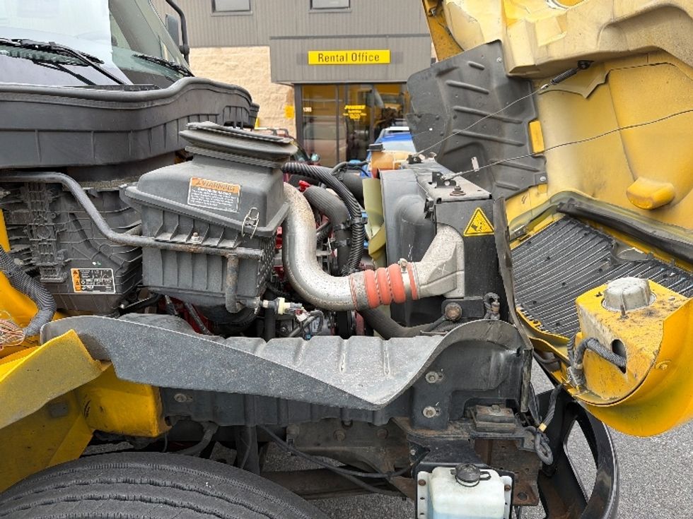 Medium Duty Box Truck-Light and Medium Duty Trucks-International-2021-MV607-Belcamp-MD-227,770\n\t\tmiles-$ 35,750 - Image 23