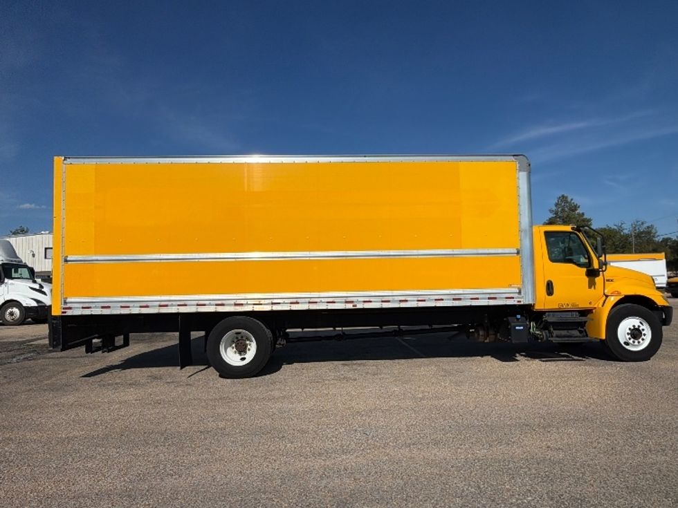 Medium Duty Box Truck-Light and Medium Duty Trucks-International-2021-MV607-Belden-MS-241,017\n\t\tmiles-$ 37,500 - Image 15