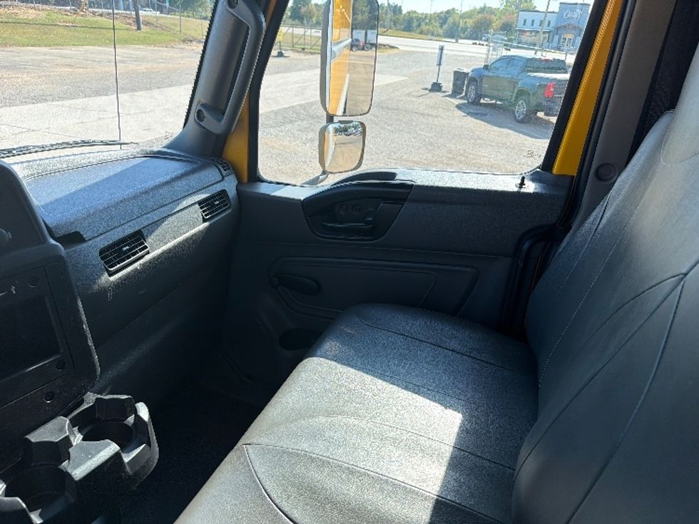 Medium Duty Box Truck-Light and Medium Duty Trucks-International-2021-MV607-Belden-MS-241,017\n\t\tmiles-$ 37,500 - Image 19
