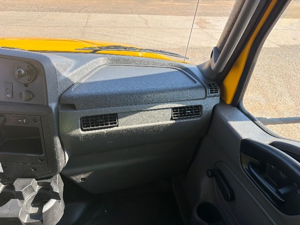 Medium Duty Box Truck-Light and Medium Duty Trucks-International-2021-MV607-Belden-MS-241,017\n\t\tmiles-$ 37,500 - Image 21