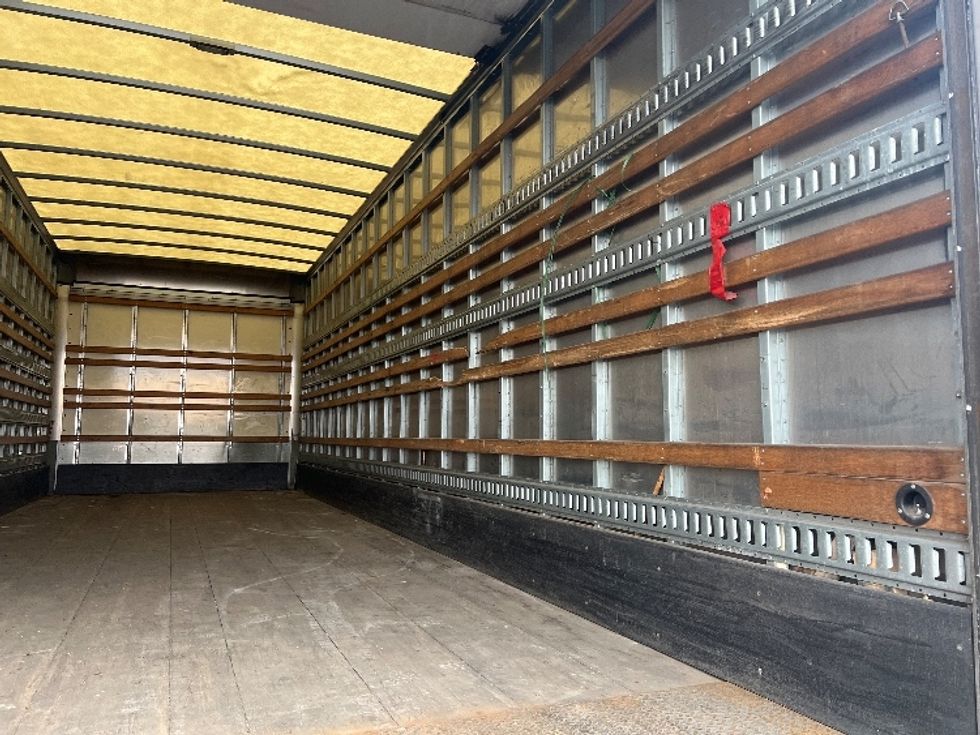 Medium Duty Box Truck-Light and Medium Duty Trucks-International-2021-MV607-Bensalem-PA-334,529\n\t\tmiles-$ 27,500 - Image 12