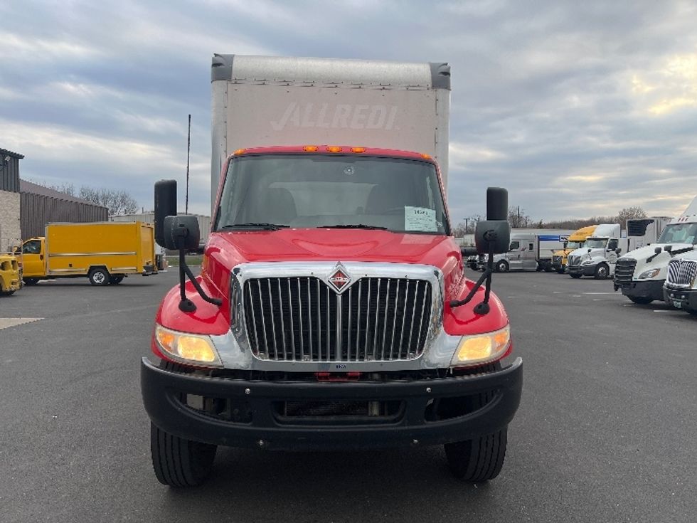 Medium Duty Box Truck-Light and Medium Duty Trucks-International-2021-MV607-Bensalem-PA-334,529\n\t\tmiles-$ 27,500 - Image 2