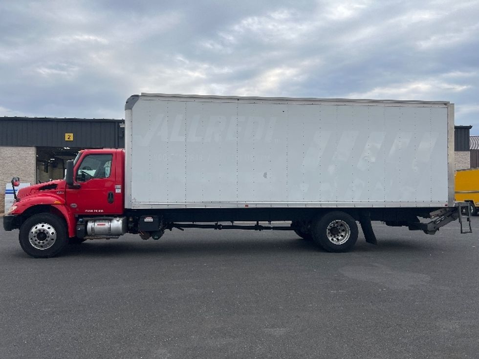 Medium Duty Box Truck-Light and Medium Duty Trucks-International-2021-MV607-Bensalem-PA-334,529\n\t\tmiles-$ 27,500 - Image 4