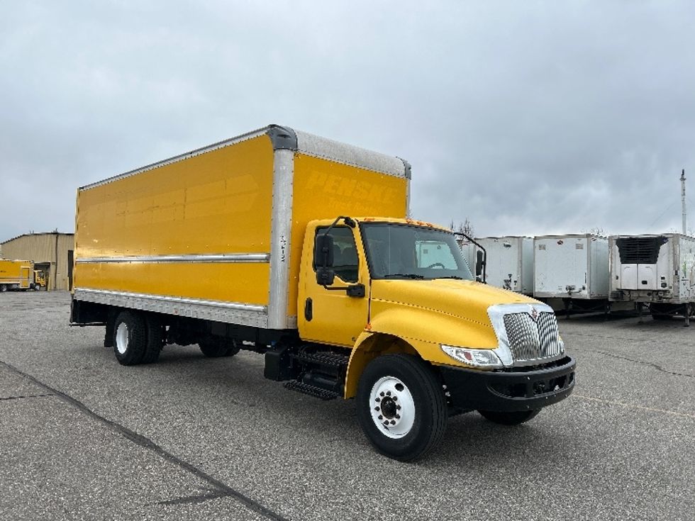 Medium Duty Box Truck-Light and Medium Duty Trucks-International-2021-MV607-Billings-MT-194,482\n\t\tmiles-$ 43,000 - Image 1