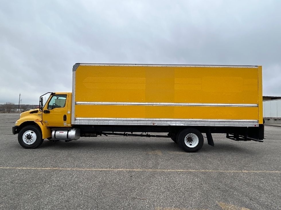 Medium Duty Box Truck-Light and Medium Duty Trucks-International-2021-MV607-Billings-MT-194,482\n\t\tmiles-$ 43,000 - Image 4