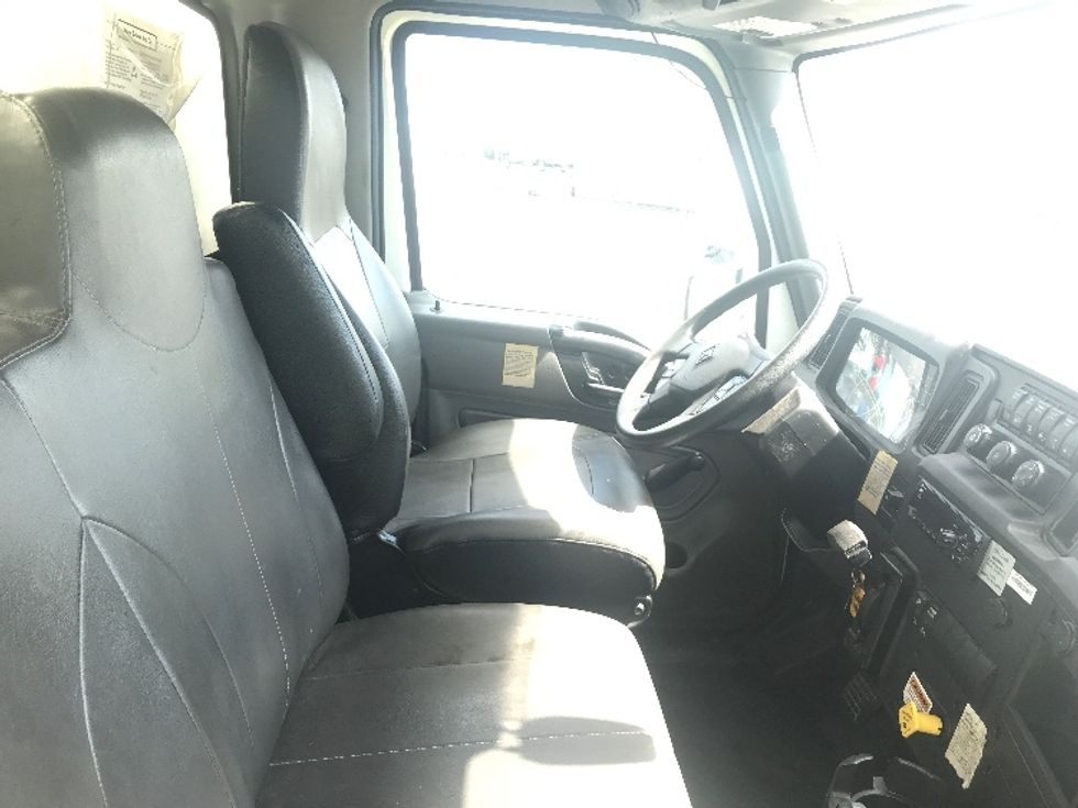 Medium Duty Box Truck-Light and Medium Duty Trucks-International-2021-MV607-Billings-MT-198,910\n\t\tmiles-$ 52,250 - Image 22