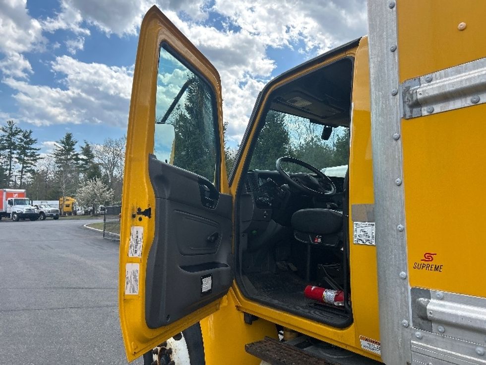 Medium Duty Box Truck-Light and Medium Duty Trucks-International-2021-MV607-Billings-MT-200,074\n\t\tmiles-$ 47,500 - Image 16