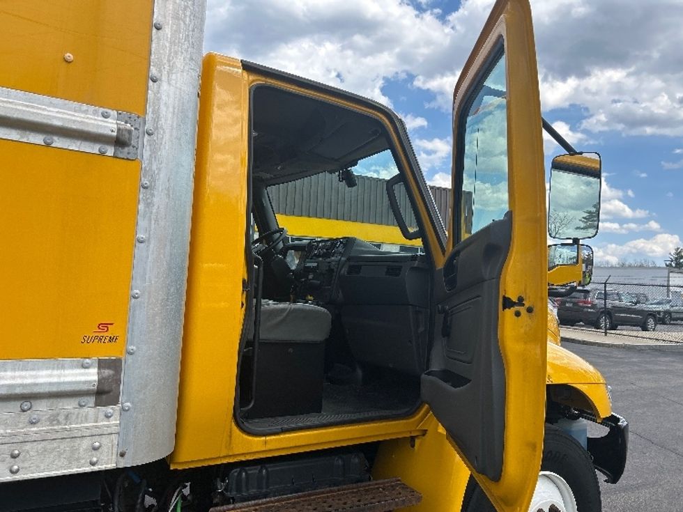 Medium Duty Box Truck-Light and Medium Duty Trucks-International-2021-MV607-Billings-MT-200,074\n\t\tmiles-$ 47,500 - Image 20