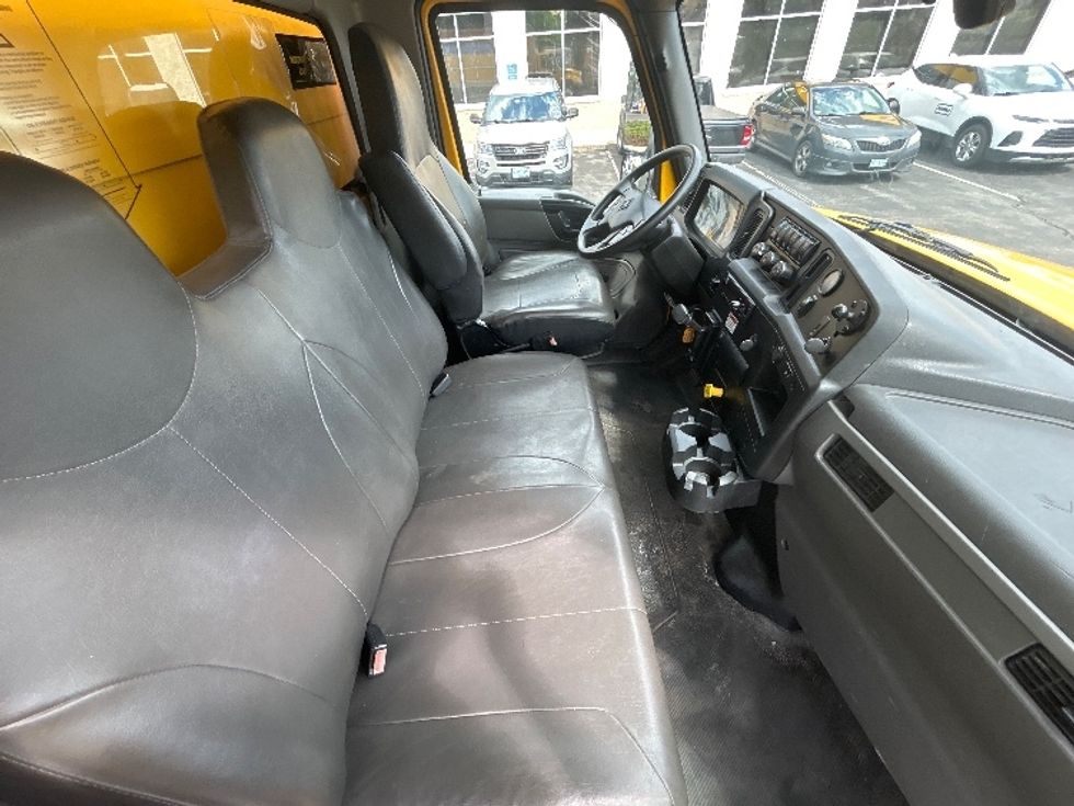 Medium Duty Box Truck-Light and Medium Duty Trucks-International-2021-MV607-Billings-MT-200,074\n\t\tmiles-$ 47,500 - Image 22