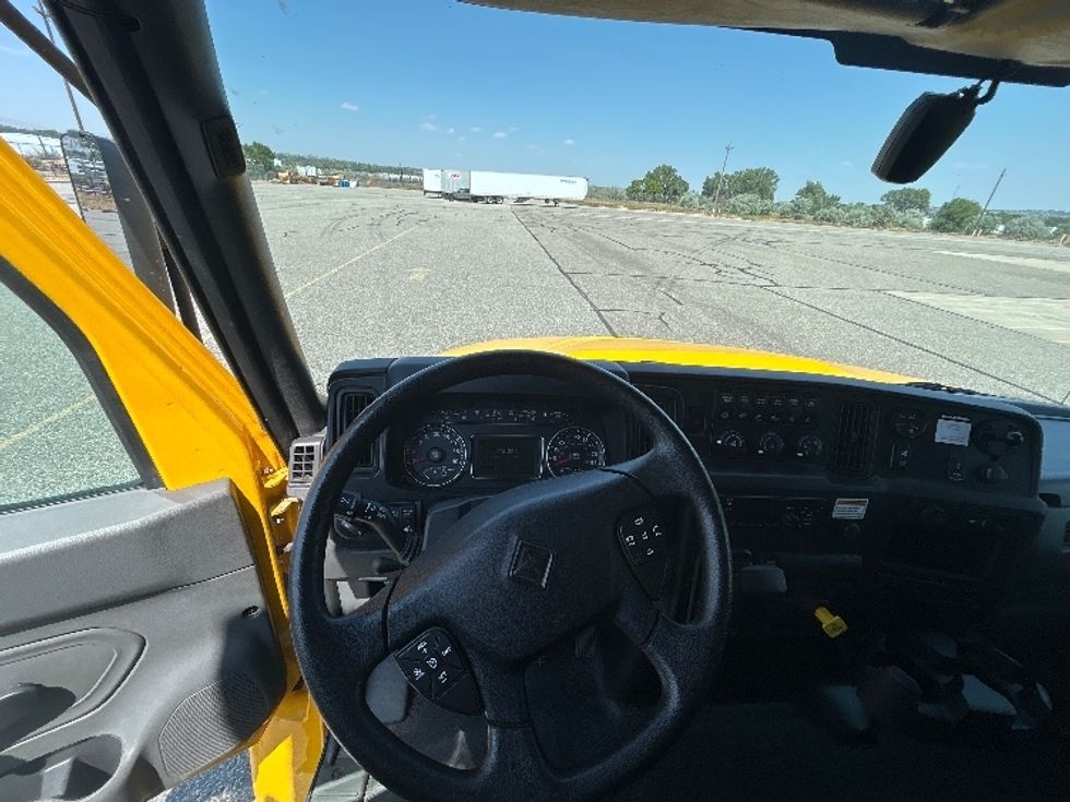 Medium Duty Box Truck-Light and Medium Duty Trucks-International-2021-MV607-Billings-MT-213,224\n\t\tmiles-$ 42,500 - Image 17