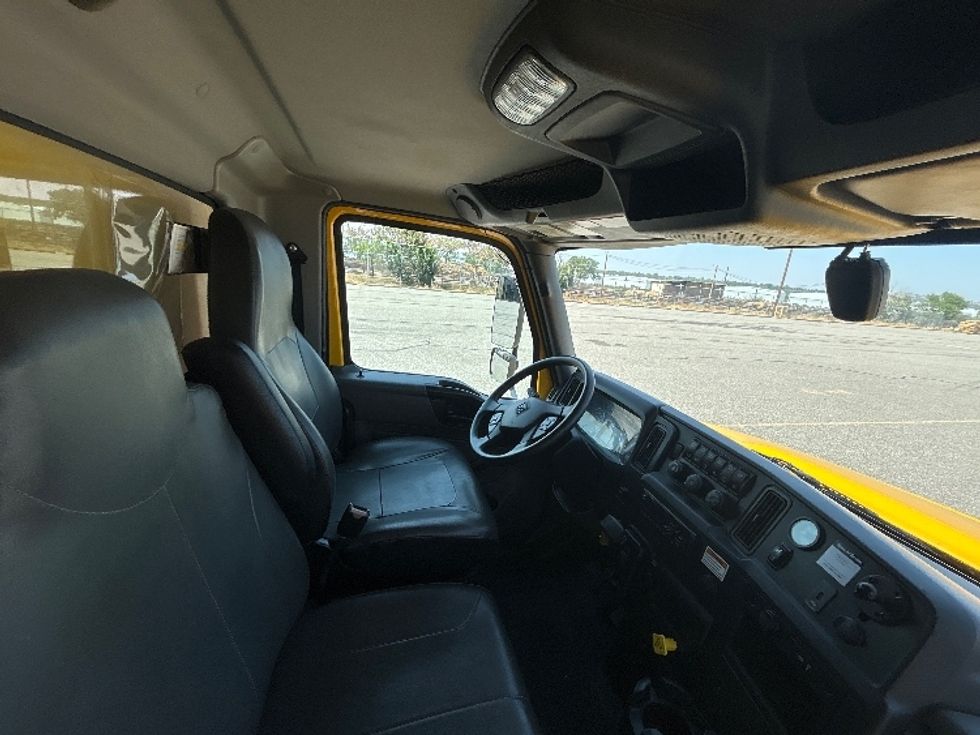 Medium Duty Box Truck-Light and Medium Duty Trucks-International-2021-MV607-Billings-MT-213,224\n\t\tmiles-$ 42,500 - Image 21