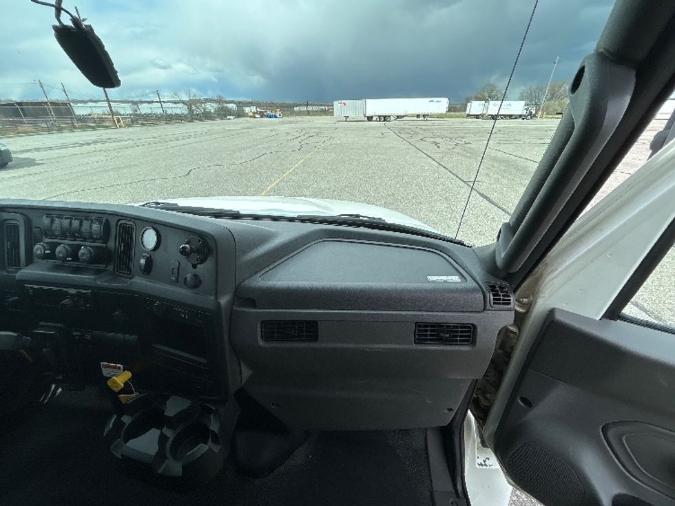 Medium Duty Box Truck-Light and Medium Duty Trucks-International-2021-MV607-Billings-MT-216,419\n\t\tmiles-$ 49,250 - Image 21