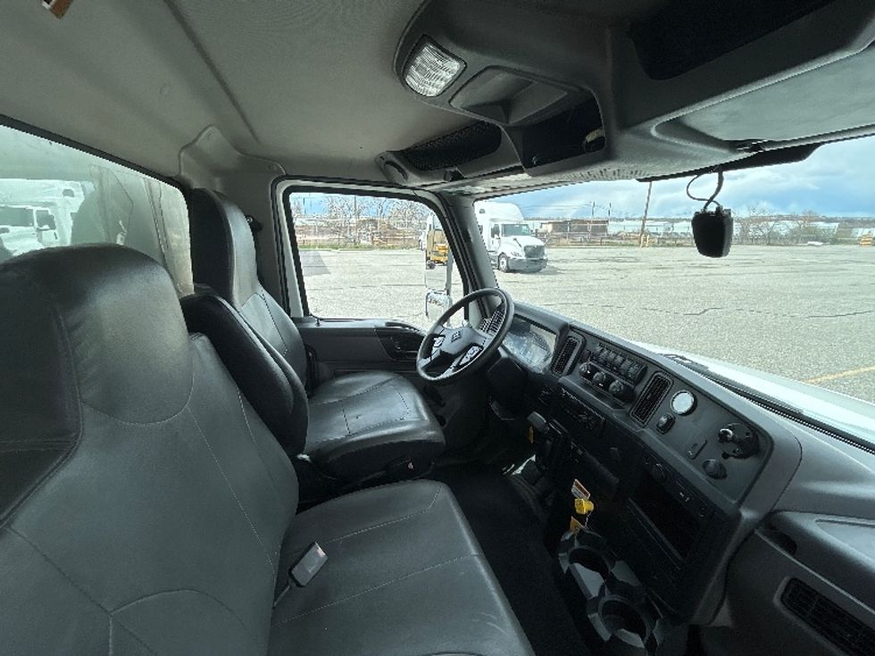 Medium Duty Box Truck-Light and Medium Duty Trucks-International-2021-MV607-Billings-MT-216,419\n\t\tmiles-$ 49,250 - Image 22