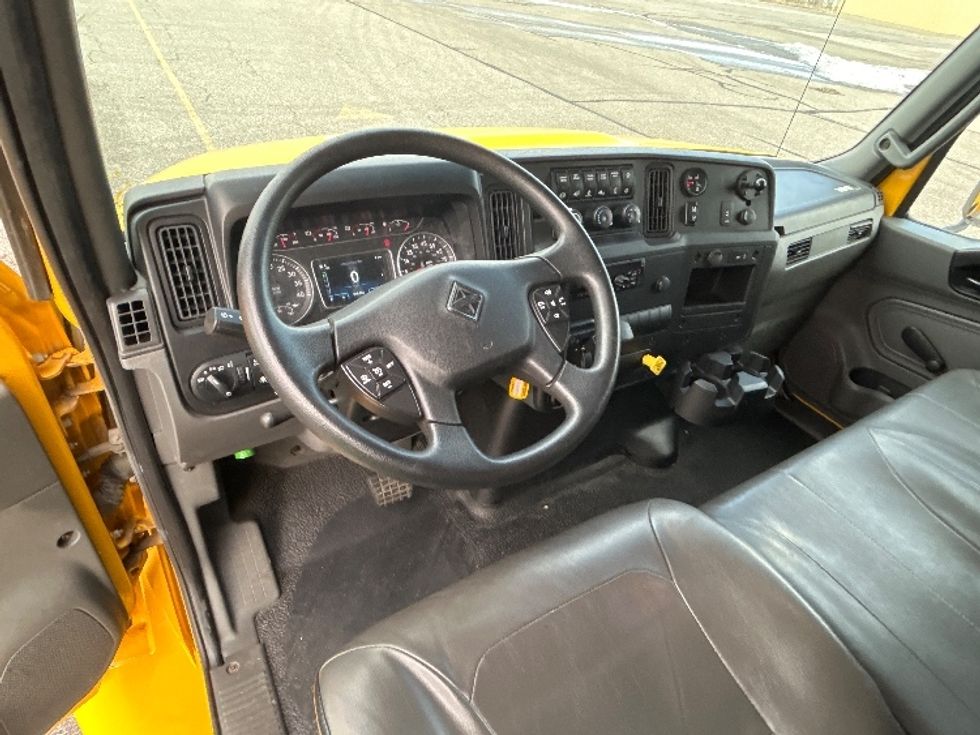 Medium Duty Box Truck-Light and Medium Duty Trucks-International-2021-MV607-Billings-MT-218,853\n\t\tmiles-$ 39,500 - Image 16