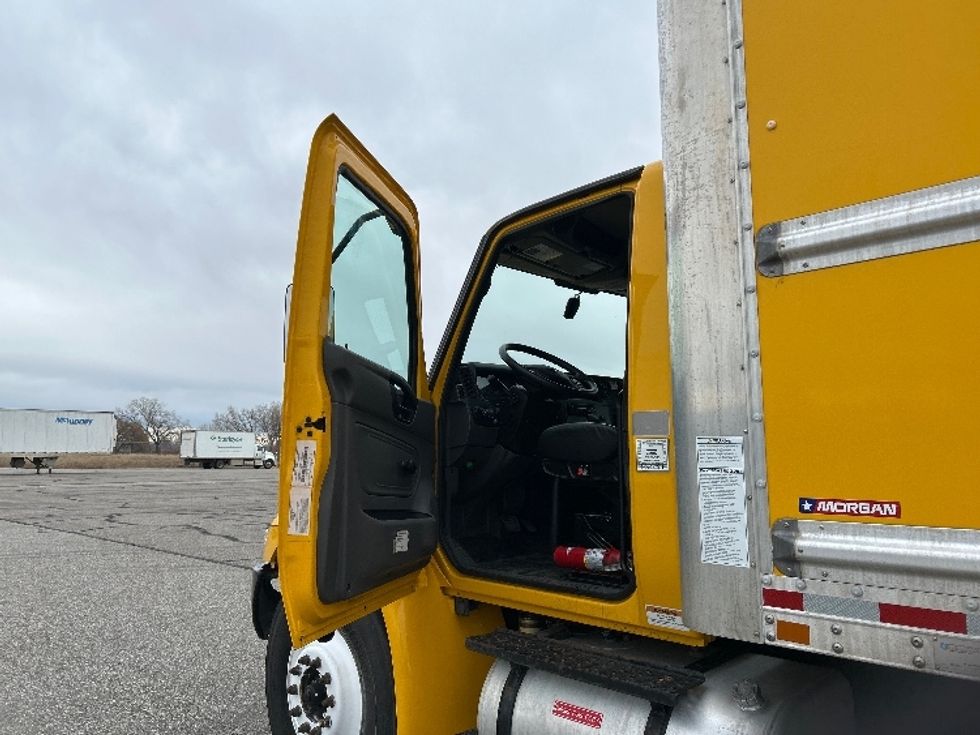 Medium Duty Box Truck-Light and Medium Duty Trucks-International-2021-MV607-Billings-MT-224,512\n\t\tmiles-$ 38,750 - Image 15