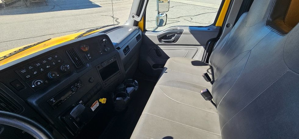 Medium Duty Box Truck-Light and Medium Duty Trucks-International-2021-MV607-Billings-MT-241,029\n\t\tmiles-$ 34,750 - Image 18