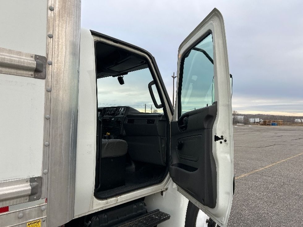 Medium Duty Box Truck-Light and Medium Duty Trucks-International-2021-MV607-Billings-MT-248,003\n\t\tmiles-$ 41,500 - Image 20