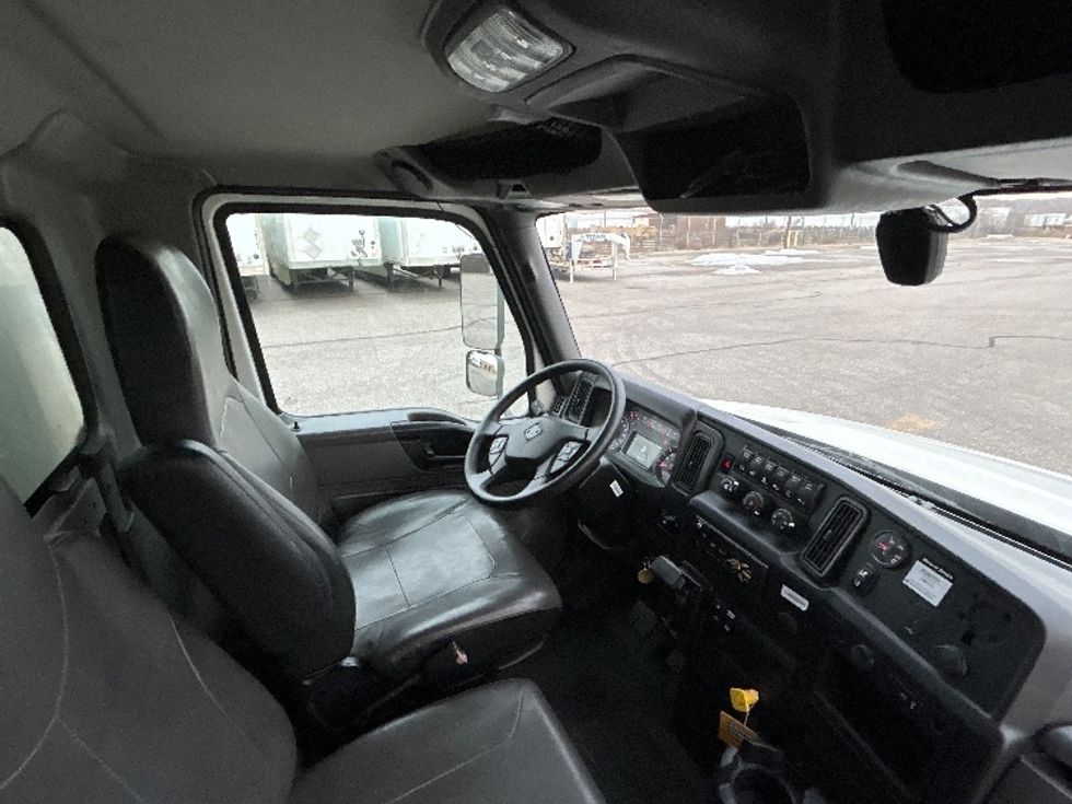 Medium Duty Box Truck-Light and Medium Duty Trucks-International-2021-MV607-Billings-MT-248,003\n\t\tmiles-$ 41,500 - Image 22