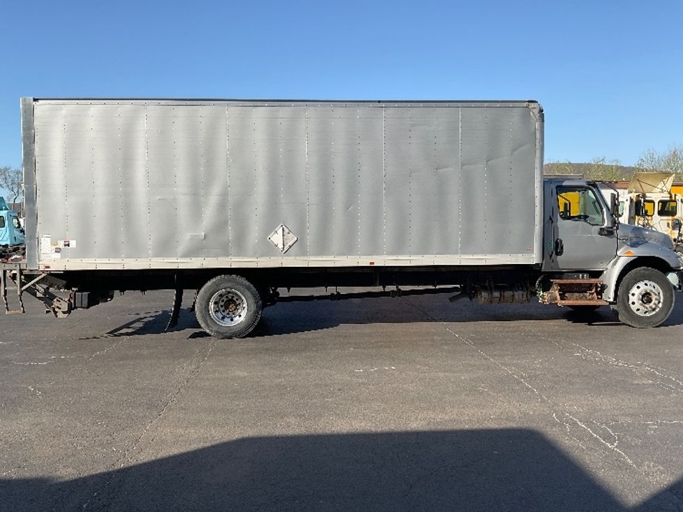 Medium Duty Box Truck-Light and Medium Duty Trucks-International-2021-MV607-Binghamton-NY-242,844\n\t\tmiles-$ 44,500 - Image 15
