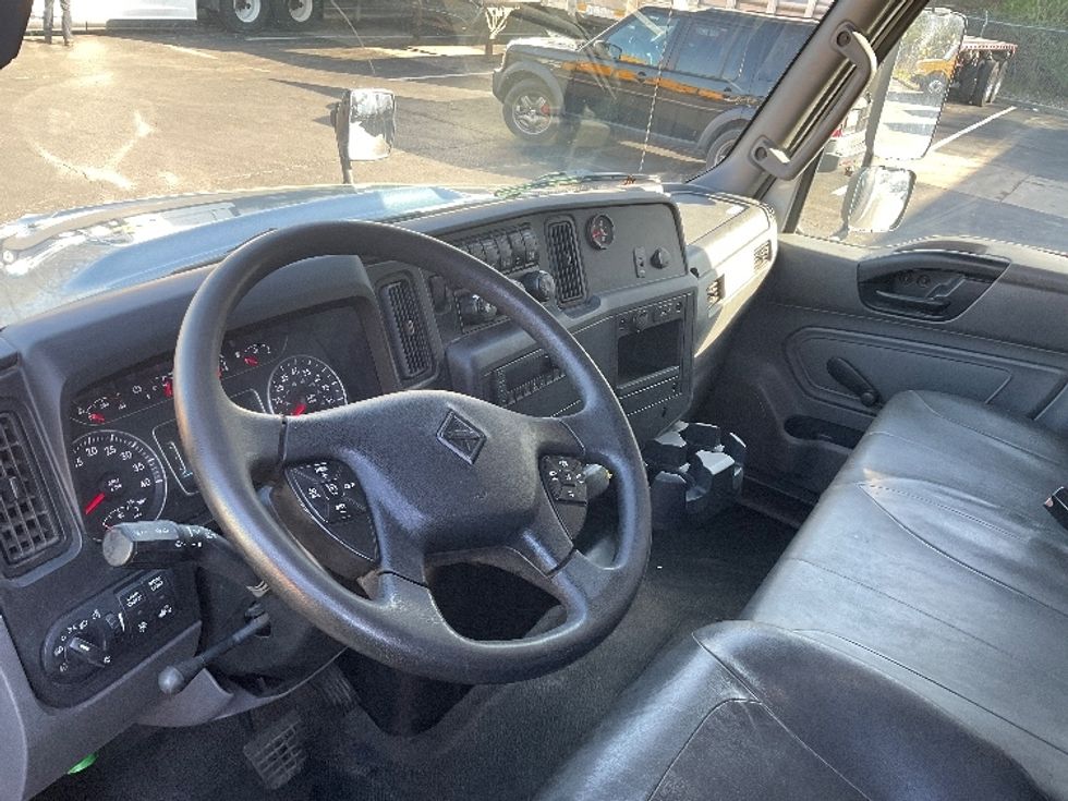 Medium Duty Box Truck-Light and Medium Duty Trucks-International-2021-MV607-Binghamton-NY-242,844\n\t\tmiles-$ 44,500 - Image 17