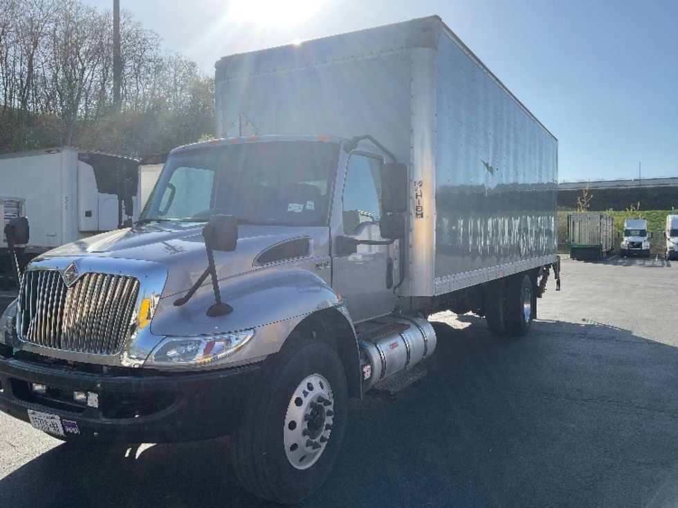 Medium Duty Box Truck-Light and Medium Duty Trucks-International-2021-MV607-Binghamton-NY-242,844\n\t\tmiles-$ 44,500 - Image 3