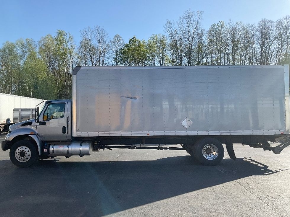 Medium Duty Box Truck-Light and Medium Duty Trucks-International-2021-MV607-Binghamton-NY-242,844\n\t\tmiles-$ 44,500 - Image 4