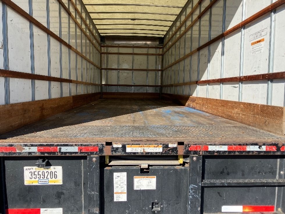 Medium Duty Box Truck-Light and Medium Duty Trucks-International-2021-MV607-Birmingham-AL-182,609\n\t\tmiles-$ 48,000 - Image 9