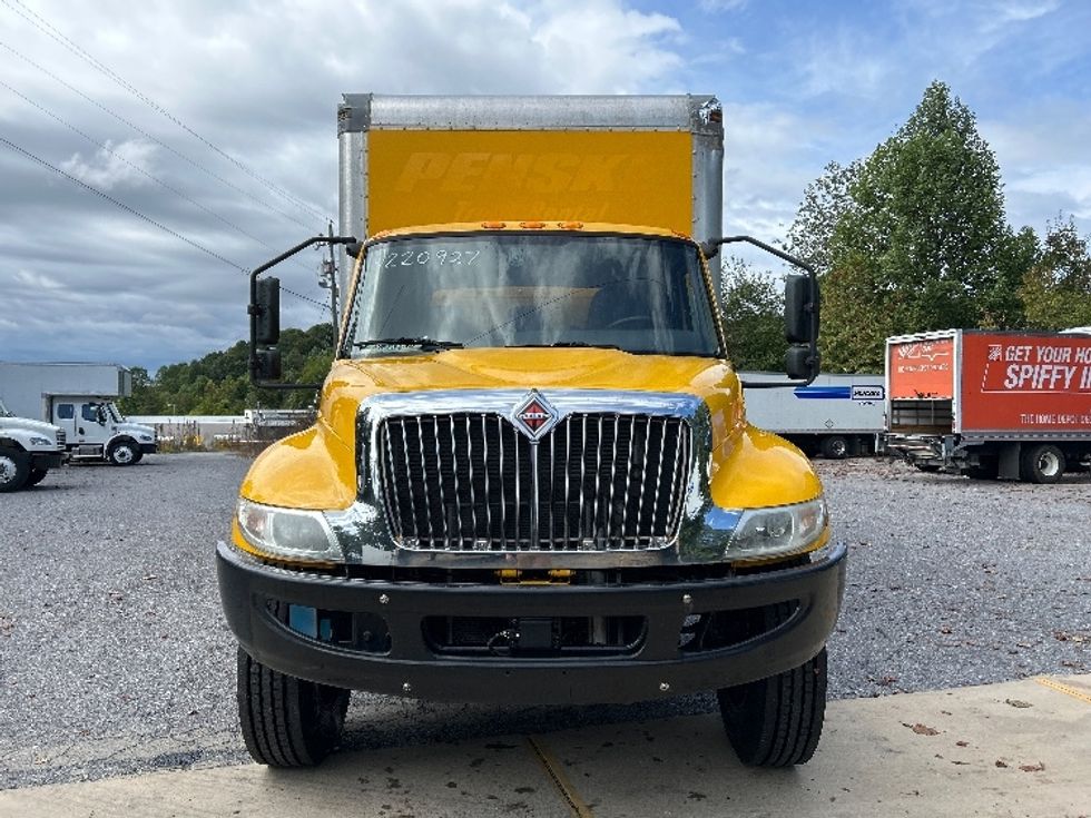 Medium Duty Box Truck-Light and Medium Duty Trucks-International-2021-MV607-Blountville-TN-209,816\n\t\tmiles-$ 32,500 - Image 2