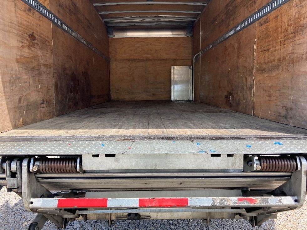 Medium Duty Box Truck-Light and Medium Duty Trucks-International-2021-MV607-Boaz-AL-208,000\n\t\tmiles-$ 42,000 - Image 10