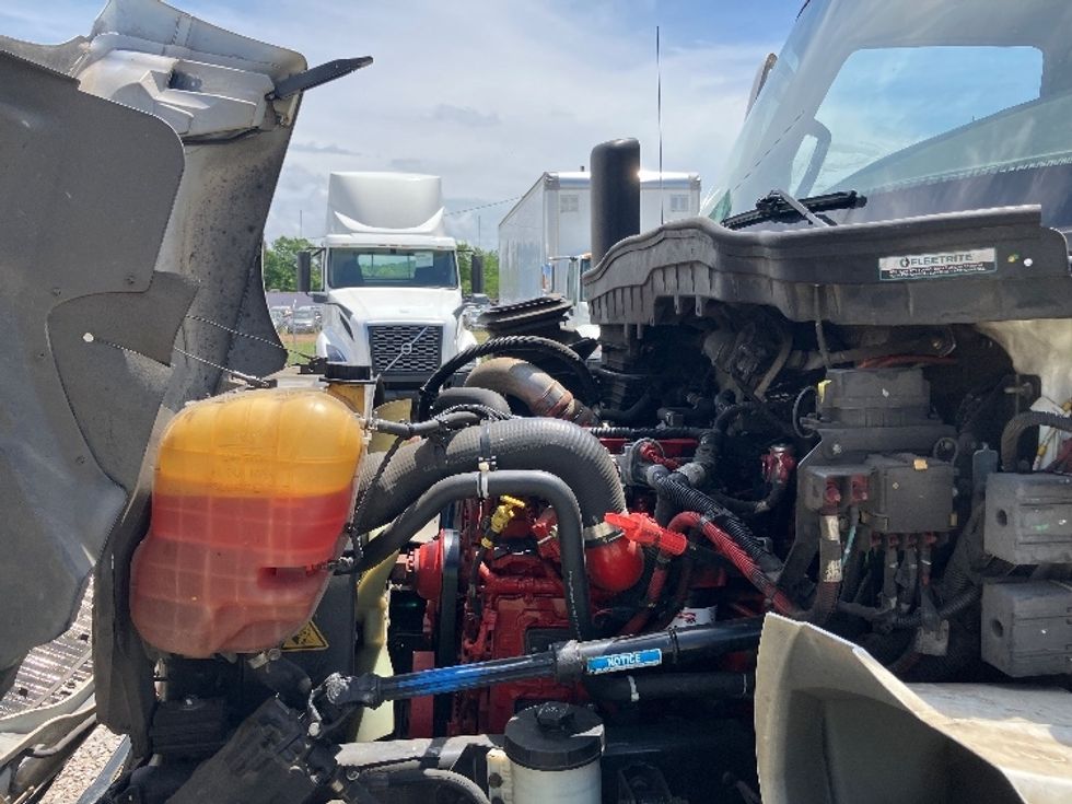 Medium Duty Box Truck-Light and Medium Duty Trucks-International-2021-MV607-Boaz-AL-208,000\n\t\tmiles-$ 42,000 - Image 24