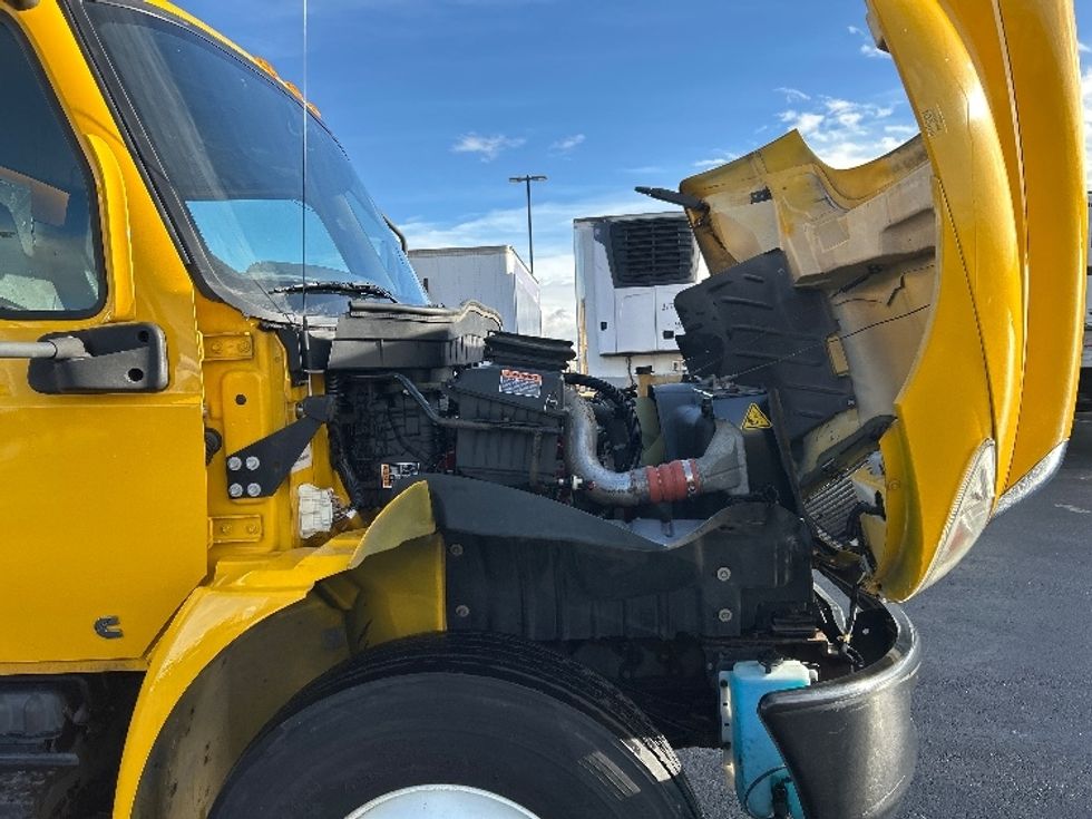 Medium Duty Box Truck-Light and Medium Duty Trucks-International-2021-MV607-Boise-ID-177,786\n\t\tmiles-$ 45,500 - Image 23