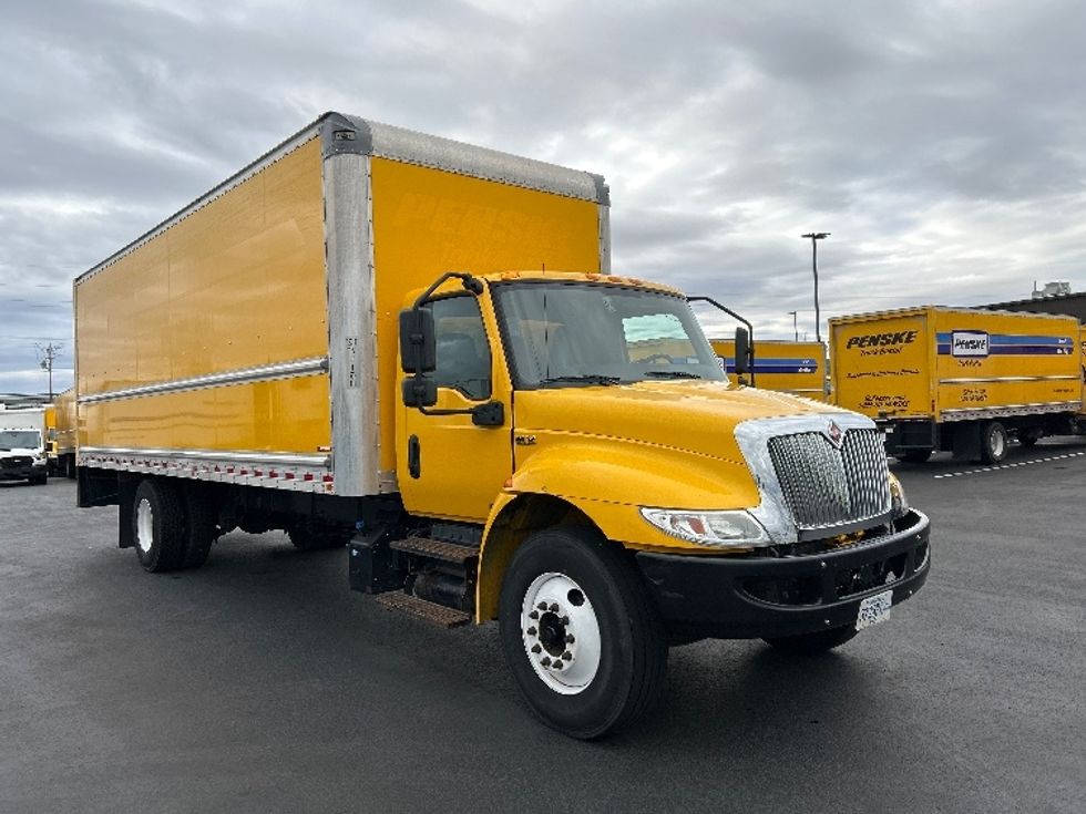 Medium Duty Box Truck-Light and Medium Duty Trucks-International-2021-MV607-Boise-ID-185,528\n\t\tmiles-$ 44,250 - Image 1