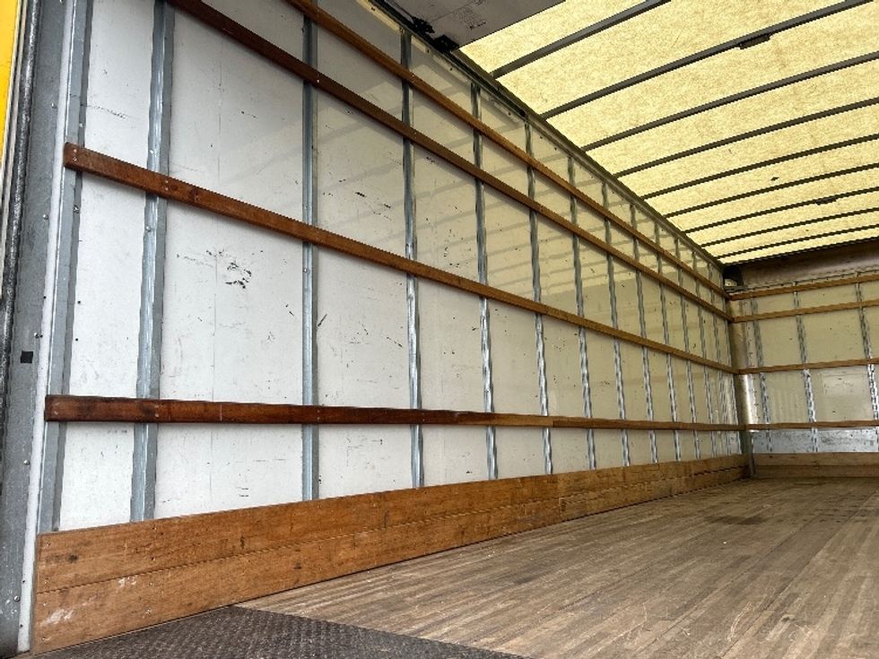 Medium Duty Box Truck-Light and Medium Duty Trucks-International-2021-MV607-Boise-ID-185,528\n\t\tmiles-$ 44,250 - Image 11