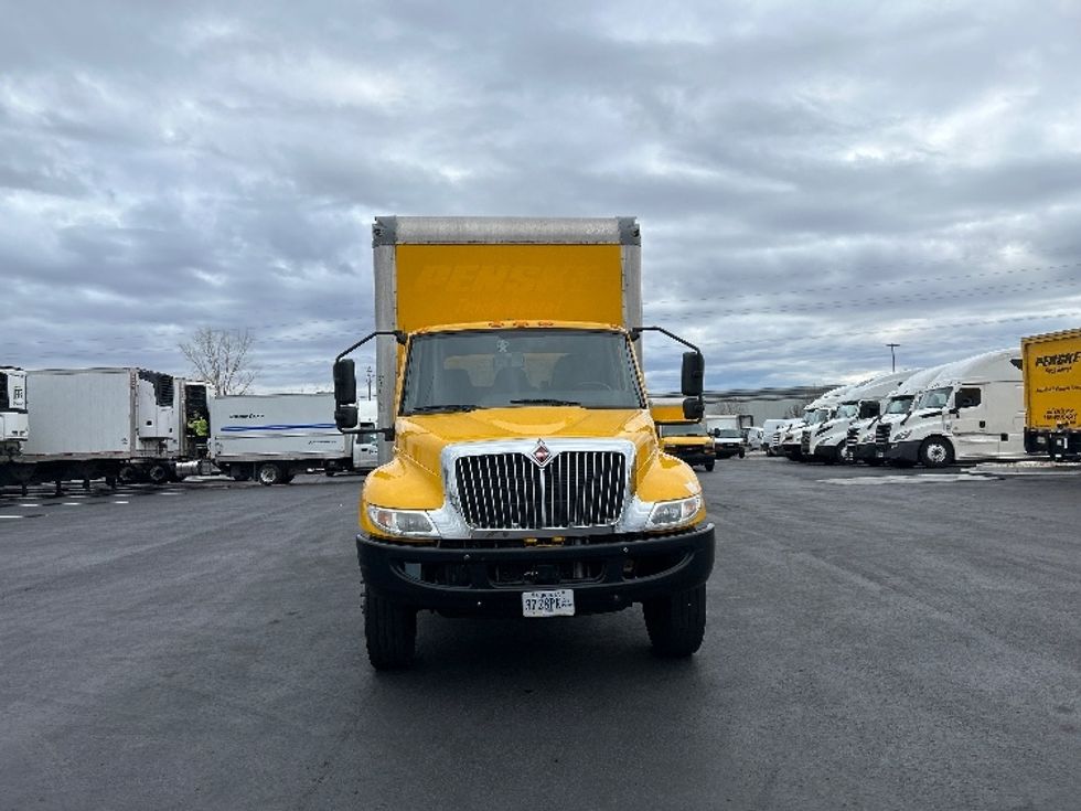 Medium Duty Box Truck-Light and Medium Duty Trucks-International-2021-MV607-Boise-ID-185,528\n\t\tmiles-$ 44,250 - Image 2