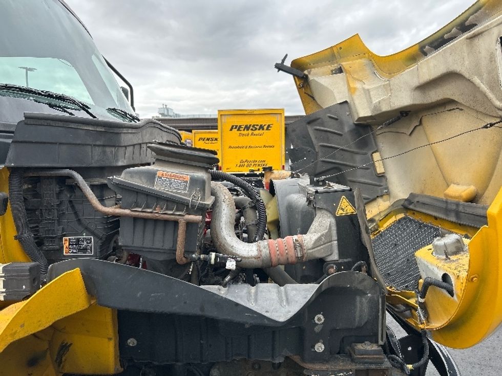 Medium Duty Box Truck-Light and Medium Duty Trucks-International-2021-MV607-Boise-ID-185,528\n\t\tmiles-$ 44,250 - Image 23