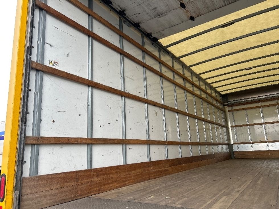 Medium Duty Box Truck-Light and Medium Duty Trucks-International-2021-MV607-Boise-ID-189,966\n\t\tmiles-$ 43,750 - Image 11