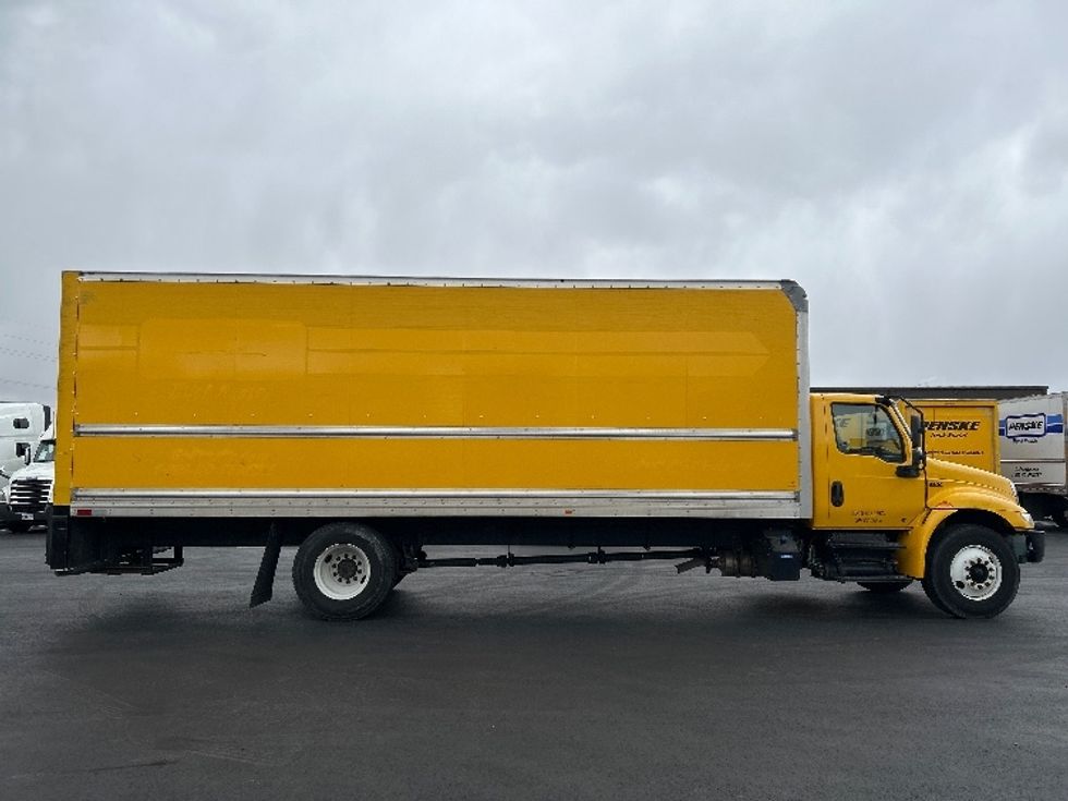 Medium Duty Box Truck-Light and Medium Duty Trucks-International-2021-MV607-Boise-ID-189,966\n\t\tmiles-$ 43,750 - Image 15
