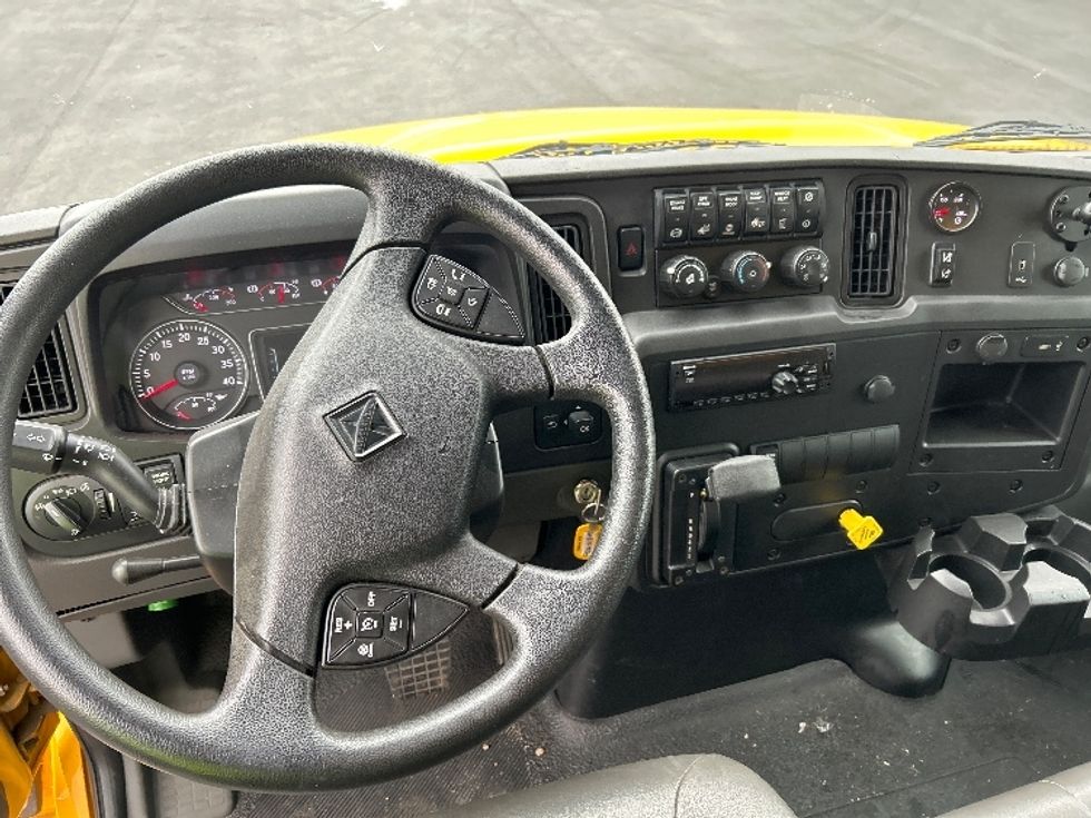 Medium Duty Box Truck-Light and Medium Duty Trucks-International-2021-MV607-Boise-ID-189,966\n\t\tmiles-$ 43,750 - Image 18