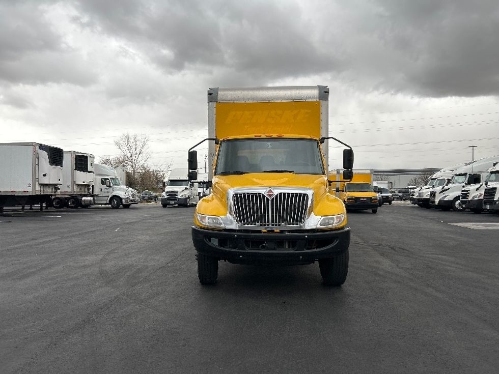 Medium Duty Box Truck-Light and Medium Duty Trucks-International-2021-MV607-Boise-ID-189,966\n\t\tmiles-$ 43,750 - Image 2