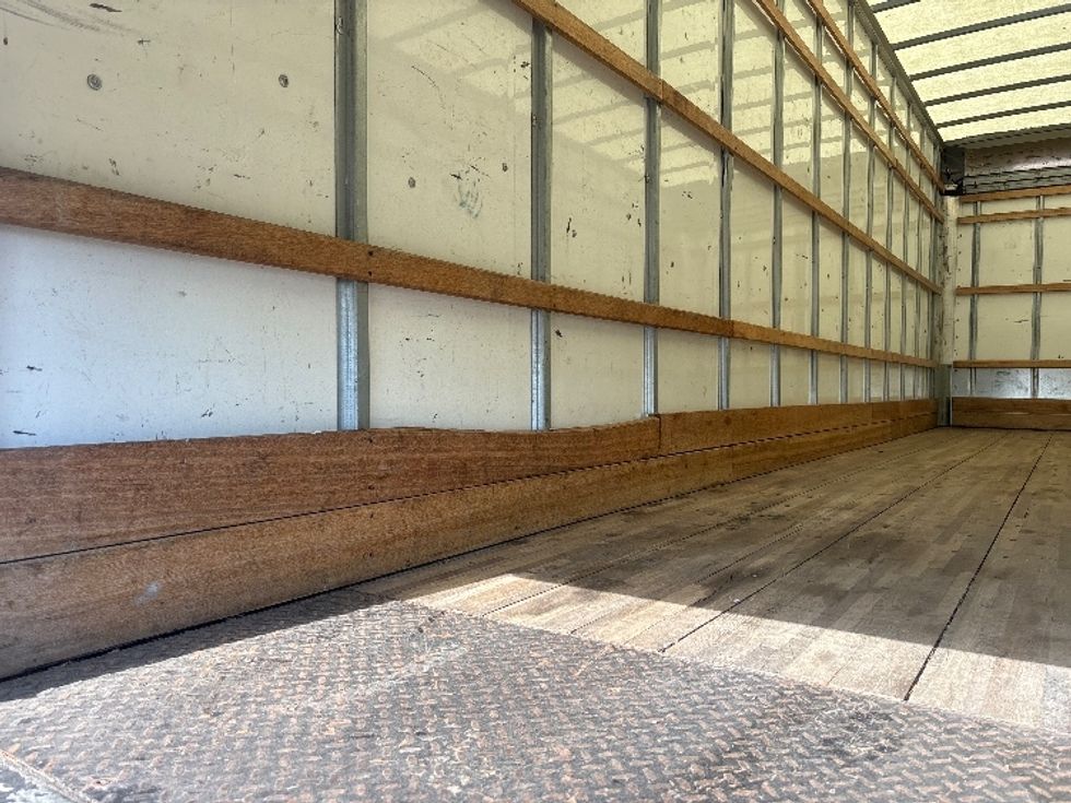 Medium Duty Box Truck-Light and Medium Duty Trucks-International-2021-MV607-Boise-ID-191,466\n\t\tmiles-$ 43,500 - Image 11