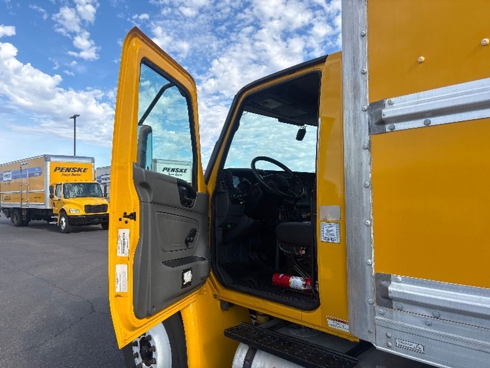 Medium Duty Box Truck-Light and Medium Duty Trucks-International-2021-MV607-Boise-ID-191,466\n\t\tmiles-$ 43,500 - Image 15