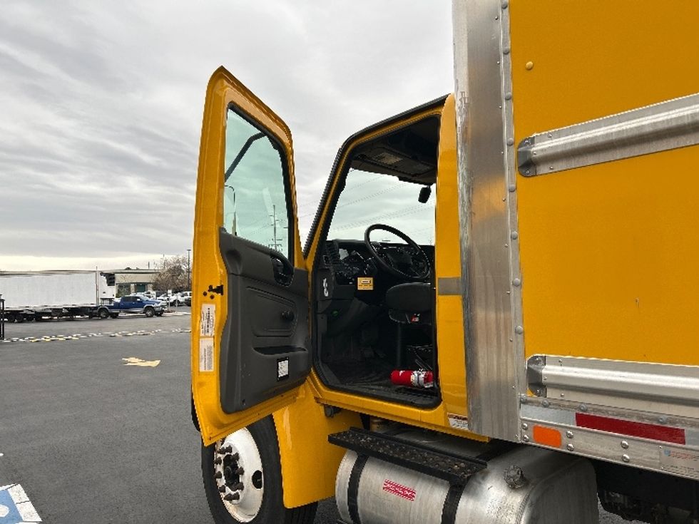 Medium Duty Box Truck-Light and Medium Duty Trucks-International-2021-MV607-Boise-ID-196,481\n\t\tmiles-$ 42,750 - Image 16