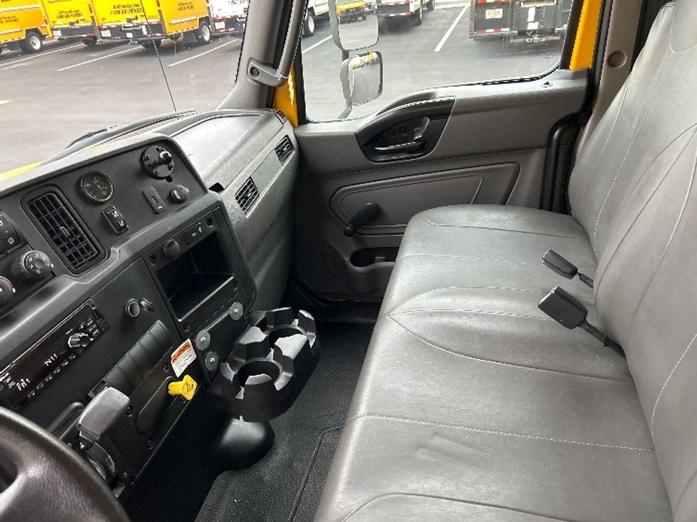 Medium Duty Box Truck-Light and Medium Duty Trucks-International-2021-MV607-Boise-ID-196,481\n\t\tmiles-$ 42,750 - Image 19