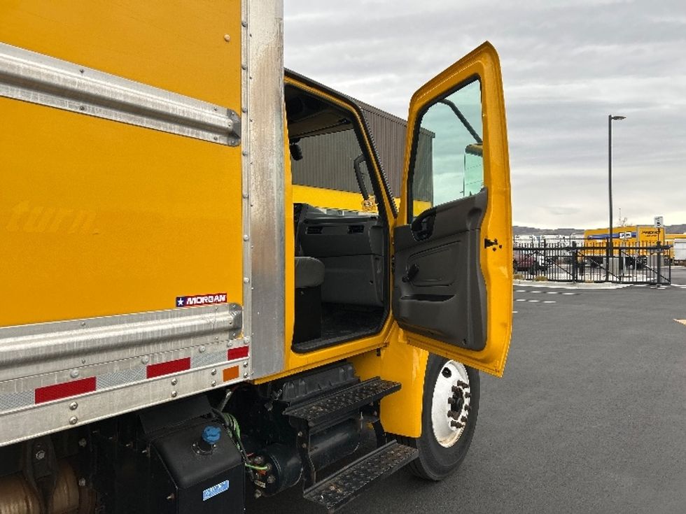 Medium Duty Box Truck-Light and Medium Duty Trucks-International-2021-MV607-Boise-ID-196,481\n\t\tmiles-$ 42,750 - Image 20