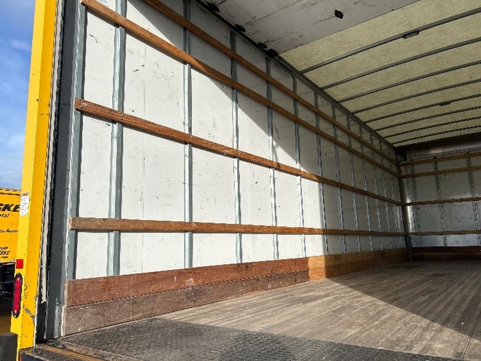 Medium Duty Box Truck-Light and Medium Duty Trucks-International-2021-MV607-Boise-ID-196,807\n\t\tmiles-$ 42,750 - Image 11