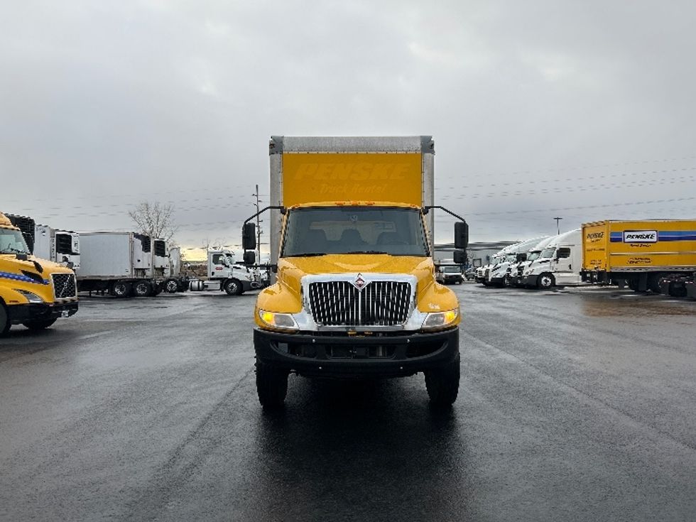 Medium Duty Box Truck-Light and Medium Duty Trucks-International-2021-MV607-Boise-ID-196,807\n\t\tmiles-$ 42,750 - Image 2