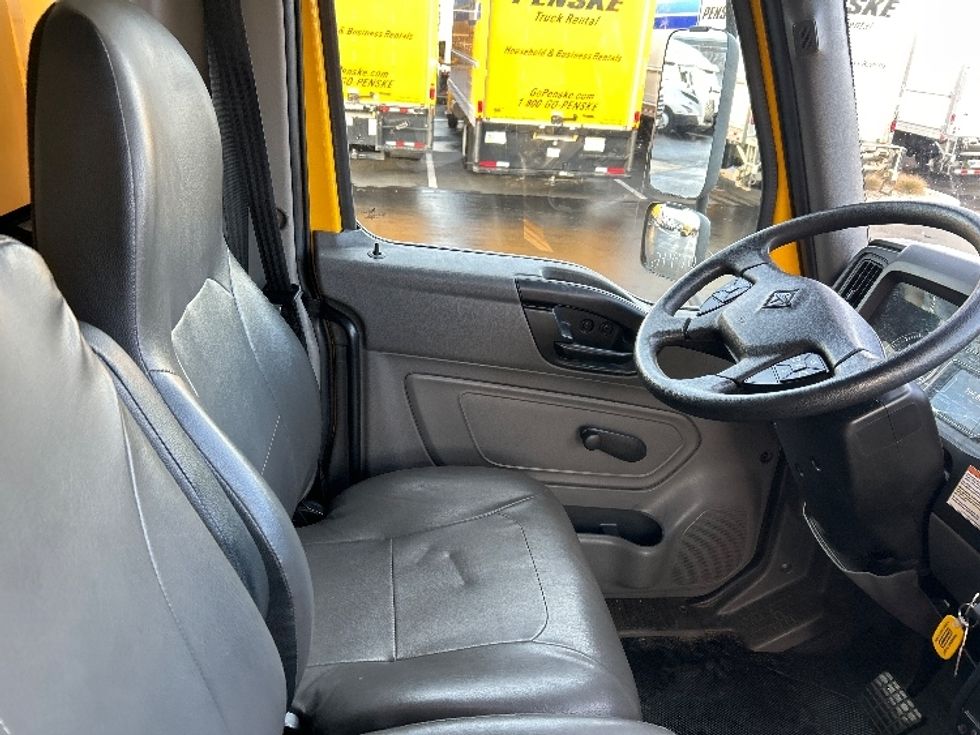 Medium Duty Box Truck-Light and Medium Duty Trucks-International-2021-MV607-Boise-ID-196,807\n\t\tmiles-$ 42,750 - Image 22