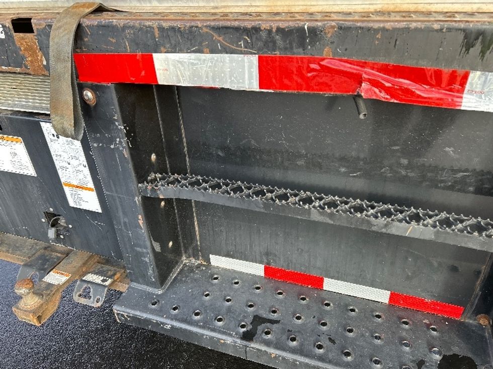 Medium Duty Box Truck-Light and Medium Duty Trucks-International-2021-MV607-Boise-ID-196,807\n\t\tmiles-$ 42,750 - Image 26