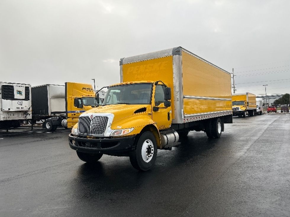 Medium Duty Box Truck-Light and Medium Duty Trucks-International-2021-MV607-Boise-ID-196,807\n\t\tmiles-$ 42,750 - Image 3